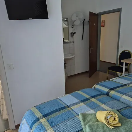 Garni Elisabetta 3* Gordola