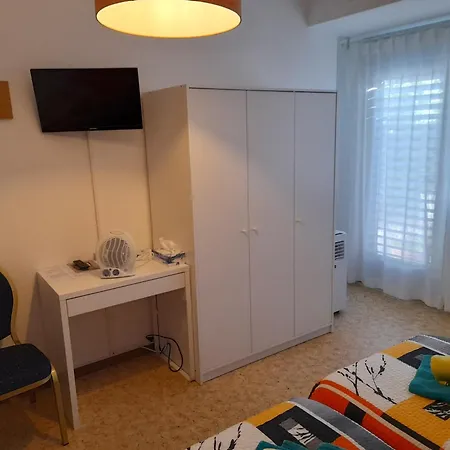 Garni Elisabetta Vendégház Gordola