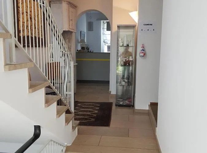 Garni Elisabetta ゲストハウス ゴルドラ