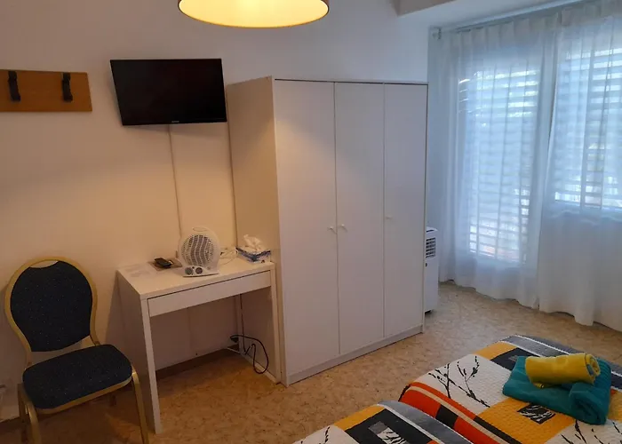 Garni Elisabetta ゲストハウス ゴルドラ